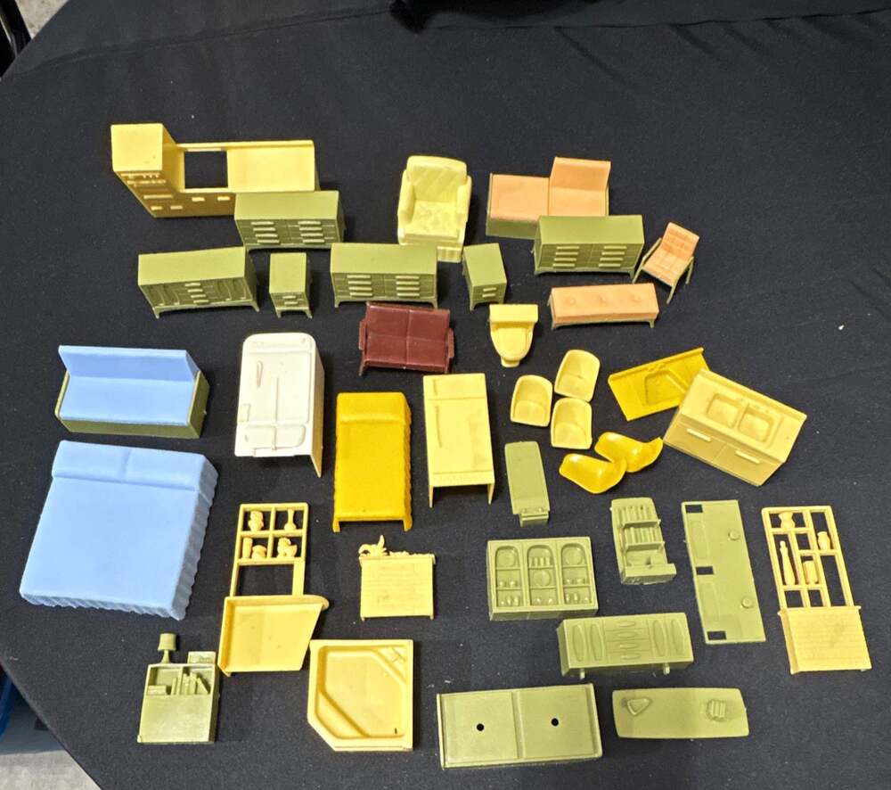 Louis Marx & Company dollhouse furniture from the 50s 60s set approx 37 pieces